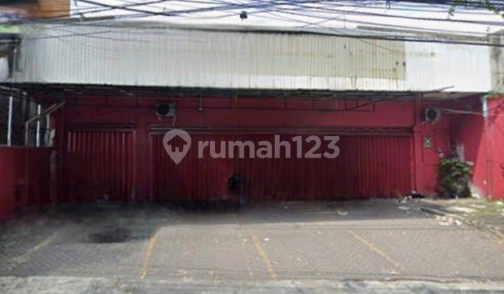 Large Shop House in Soehat Malang