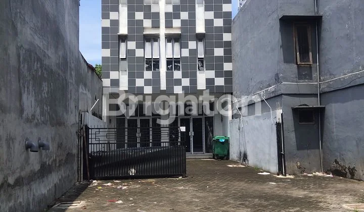 Twin Shop Houses in Probolinggo Twin Shop Houses in Probolinggo