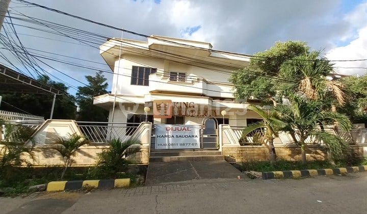 Rumah Hook Mewah Harga Tanah di Green Garden - 7Kt, 600M² | Dekat Rs Emc Grha Kedoya, Dekat Rs Emc Grha Kedoya, Wang Plaza, Pasar Kedoya, Saint Andrew Catholic School
