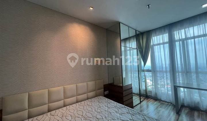 Rent 1Br Central Park Residences Cozy Warm Contemporary, Near Central Park Mall, Untar & Binus, 24-Hour Security Facilities, Swimming Pool, Gym / Fitness Center, Jogging Track, Jacuzzi / Whirlpool, Sky Garden & Green Park, Children's Playground