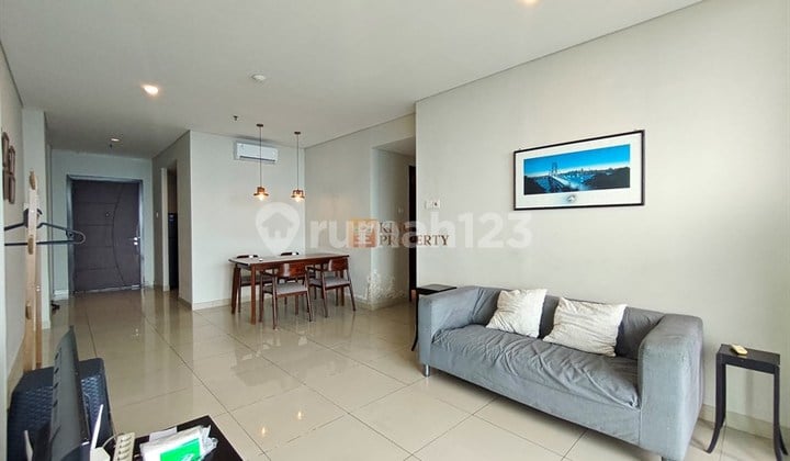 Modern Style 2BR Central Park Residences Akses Langsung ke Mall, Fasilitas Keamanan 24 jam, Kolam Renang & Kolam Renang Anak, Whirpool, Jogging Track