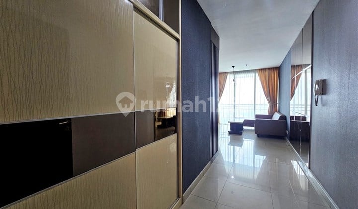 Luxury 2Br Central Park Residences - Modern Cozy Design, Above Central Park Mall & Dekat Central Park 2, Fasilitas Keamanan 24 Jam, Kolam Renang, Gym / Fitness Center, Jogging Track, Jacuzzi / Whirlpool, Sky Garden & Taman Hijau, Playground Anak