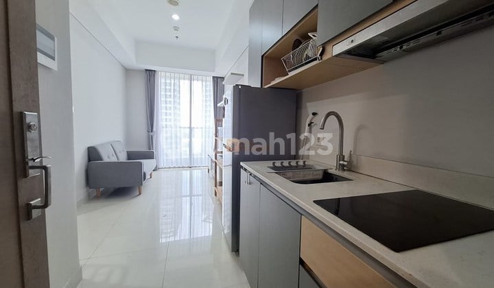 Disewakan 2Br Taman Anggrek Residences Interior Modern Minimalist - Dekat Neo Soho, Fasilitas Swimming Pool, Kids Playgrounds, Club House, Spa, Fitness Center, Garden, Jogging Track