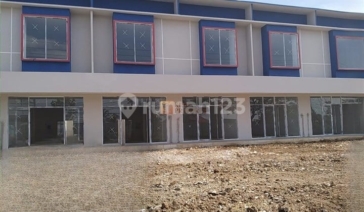 Unit Terbatas! Ruko Modern Minimalist Industrial di Cikande Modern Bizhub - Dekat Tol Cikande & Balaraja, Fasilitas One Gate System (24 jam), Keamanan & CCTV 24 jam , Area ibadah, Cafetaria, Jalan lebar & drainase tertata