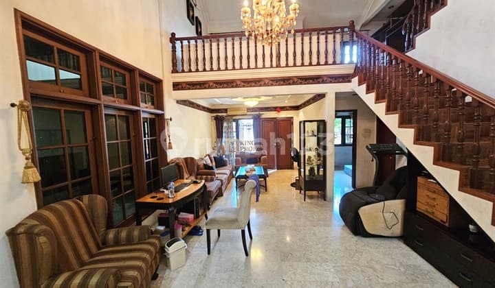 Hot Listing! Rumah Design Mediterranean Tropical Terdekat Kawasan Bisnis Tomang Raya Cocok Tinggal & Investasi, Dekat Wisma Lampung, Mall Taman Anggrek & Central Park, SDN Kemanggisan 05 Pagi, RSUD Tanah Abang, Pasar Kencar