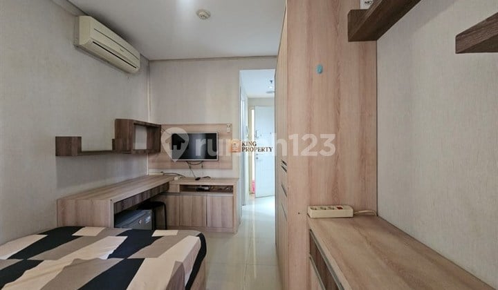 Sewa Studio Madison Park Desain Scandinavian Minimalist - Grogol, Dekat Untar, Trisakti & Central Park, Fasilitas Kolam Renang, Jogging Track, Lapangan Basket, Gym, Billiard, Sky Garden, Evi Charger Station