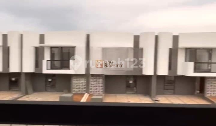 Rumah 2 Lantai Ready Stock di Giantara Serpong City – DP 0%, Free AC & Biaya-Biaya, Dekat Stasiun Cicayur, Toll Serbaraja, Aeon Mall, Toll Exit BSD Utara dan Exit Toll Karawaci, Cimory Dairyland & Jaktim Park, Stasiun Tanah Abang, Bandara Soekarno Hatta