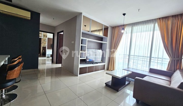For Rent 2Br Central Park Residences - Modern Cozy Luxury With Warm Lighting & Balcony, Above Central Park Mall & Near Mall Taman Anggrek, 24-Hour Security Facilities, Swimming Pool, Gym / Fitness Center, Jogging Track, Jacuzzi / Whirlpool, Sky Garden & Park