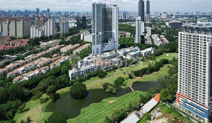 Private Lift & Golf View, Ready to Occupy 2BR Springhill Royale Suites Central Jakarta, Facilities include Swimming Pool, Jacuzzi & Sauna, GYM, Rooftop Garden, Jogging Track, Sky Lounge & Function Hall, Playground, BBQ Area, 24-Hour Security Access Card & CCTV.