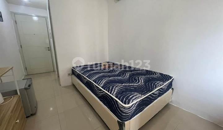 "This is a render. Studio Madison Park. Standard unit. Ready-to-occupy. Fully furnished. Near Central Park & Tanjung Duren culinary area. Facilities: swimming pool, jogging track, basketball court, gym, billiards, sky garden, EV charging station."