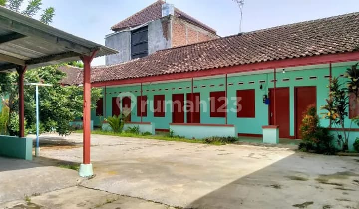 Strategic Active Boarding House, Land Calculation, Near UMS Campus.