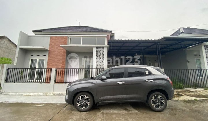 Kontrakan Rumah Baru Cantik Strategis Karanganyar