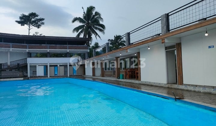 Ruang Usaha Kolam Renang Plus Cafe Kekinian Limbangan Kendal