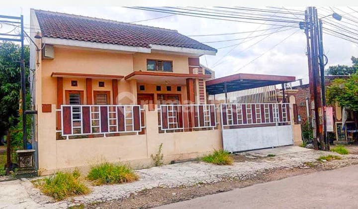 Nice Strategic House Near the Toll Gate Exit and Manahan Sports Hall.