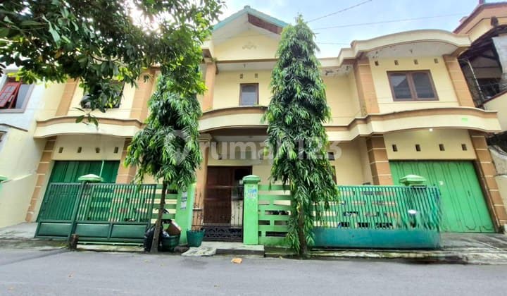 Kost 24 Kamar Strategis Dekat Kampus Murah Bangunan Kokoh