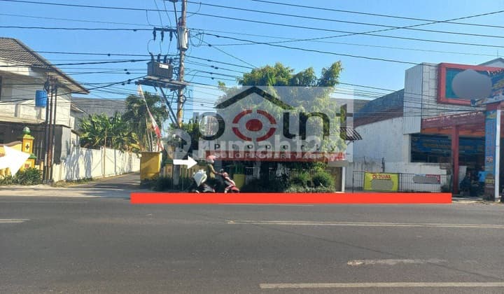 Strategic Commercial Land in Downtown Solo with Old Building Bonus.