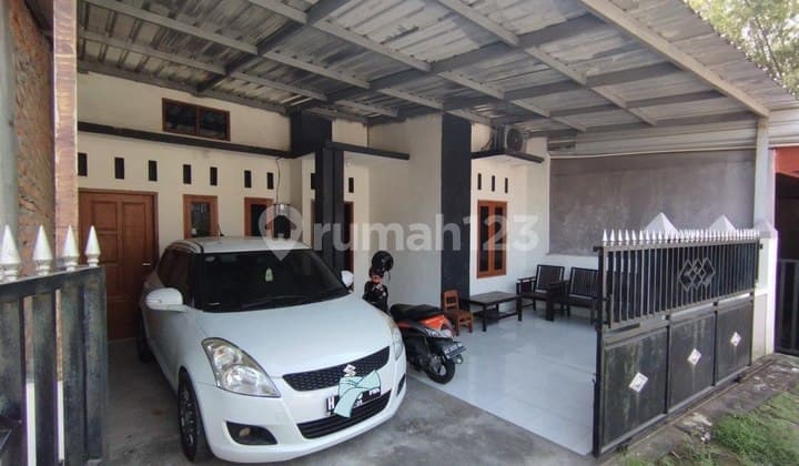Rumah Cantik Terawat Mini Ckuster Modern Semi Furnished