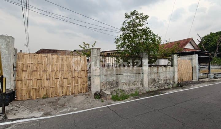 Tanah Ideal Hook Tengah Kota Dekat Gor Manahan Dan Exit Tol