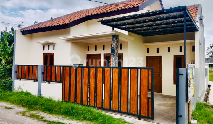 Rumah Baru Cantik Siap Huni Dekat In/Exit Tol Dan Pasar Tradisi