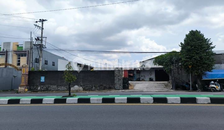 Kontrakan Gudang Strategis Tepi Jalan Provinisi