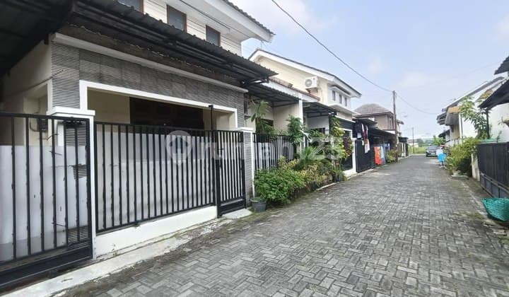 Good House Strategically Located Near Main Road and Alana Hotel