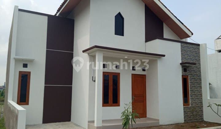New Beautiful House Pre-Order Near Traditional Market