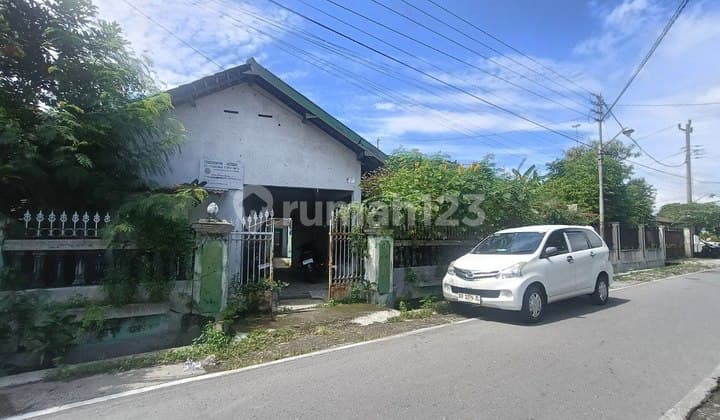 Kost Strategis Kota Solo Hadap 2 Jalan Hitung Tanah