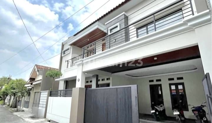 Rumah Mewah 2Lt Aman Nyaman Dekat Gate/In Exit Tol