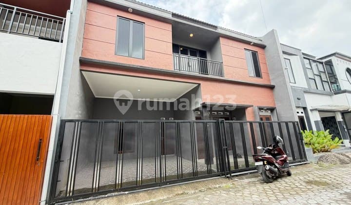 Kontrakan Rumah Cantik Terawat Dekat Jalan Raya Adi Sucipto
