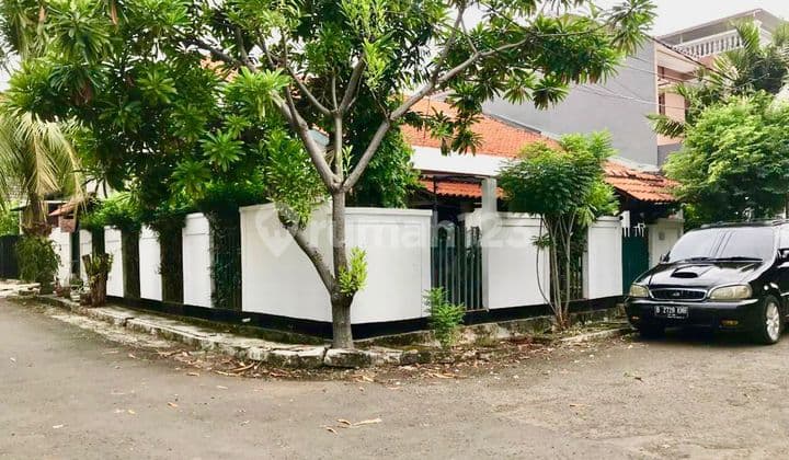 Dijual Rumah Hook di Jakasetia Bekasi