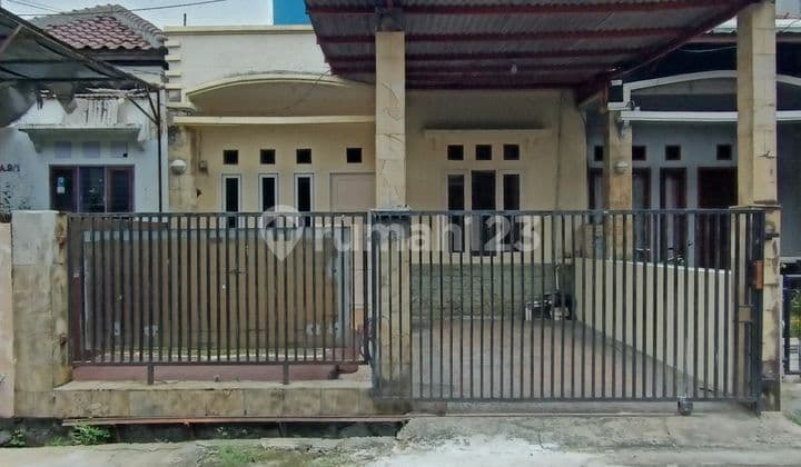 Dijual Rumah Strategis Dekat ke Stasiun dan Tol di Bintara Bekasi