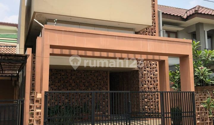 Rumah baru renovasi siap huni