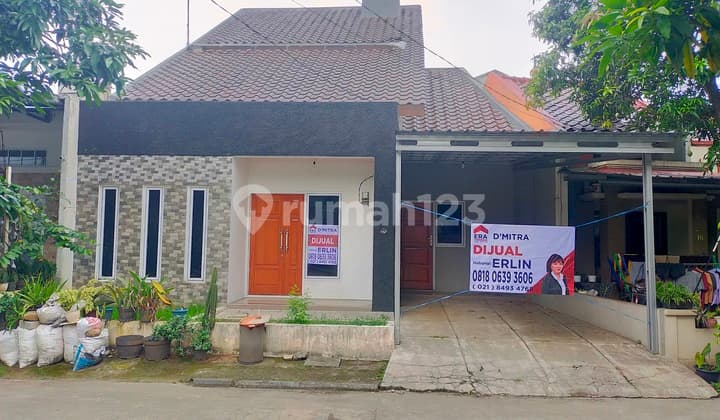 Rumah satu lantai dekat gerbang tol