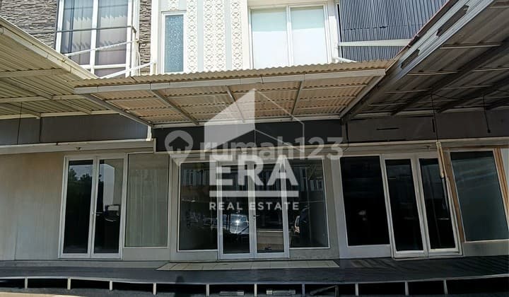 Ruko Dua Lantai Pinggir jalan Raya, Harga Nego !!!!