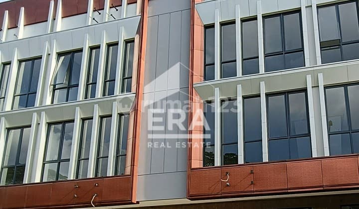 Produk Komersial Terbaru Ruko Front Row Studio Loft Boulevard utama kota wisata Cibubur !!!!