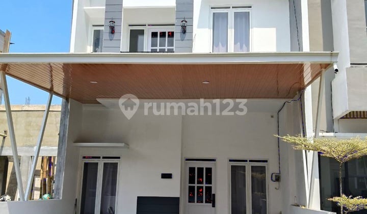 Rumah 2 Lantai Belakang Perumahan Araya Free All Biaya