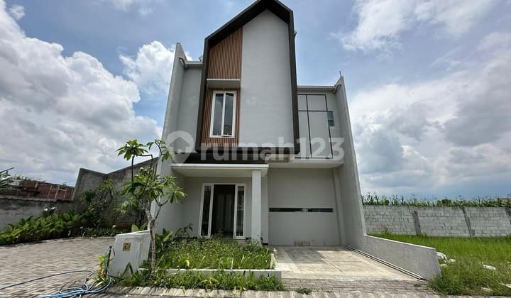 Rumah 2 Lantai 3 Kamar Dekat Kampus Ub Umm Unisma