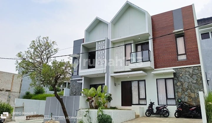 Rumah Villa 2 Lantai Dau Dekat Ponpes Arrahmah