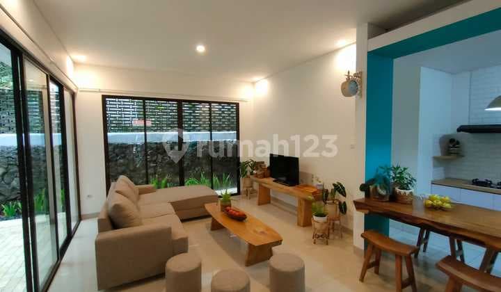Rumah Sejuk di Sayap Dago dengan Pemandangan Gunung