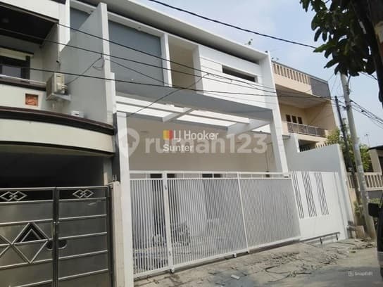 Rumah Bagus Furnished SHM di Sunter Hijau, Jakarta Utara