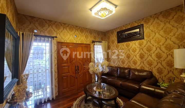 Rumah Terawat 2.5 Lantai di Gunung Batu Sayap Setra Duta Bandung