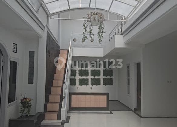 Rumah 2 Lantai Terawat di Margacinta Buah Batu, Kota Bandung