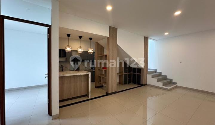 Rumah Modern 2 Lantai Luas Strategis di Pasirsalam Bandung