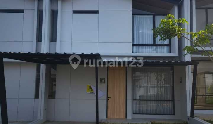 Di Kontrakan Rumah 2 lantai Full Purnish Tinggal bawa koper aja di Kawasan KIIC Karawang Barat