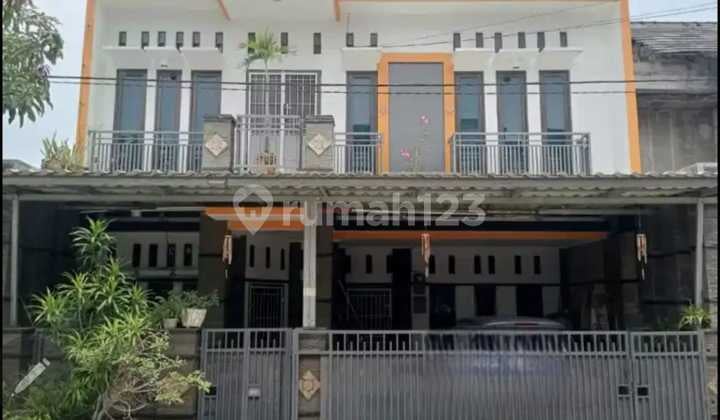 Rumah 2.5 Lantai Perumnas di Karawang