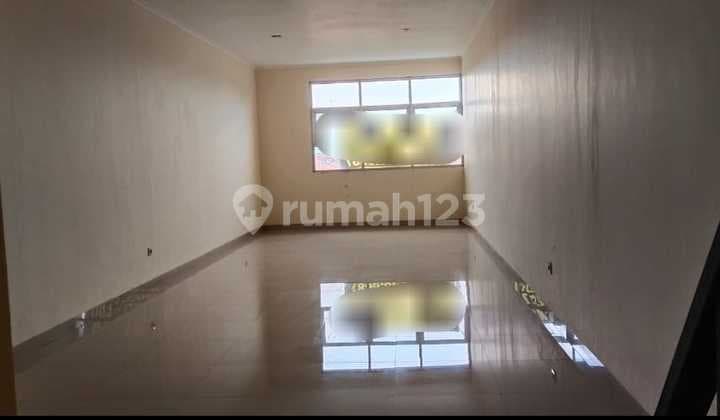 Dijual Ruko Bagus Terawat Lokasi Strategis di Buah Batu Bandung