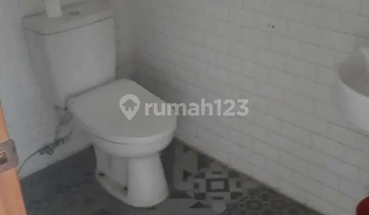 Disewakan Ruko untuk usaha 4 lantai Strategis Paskal 23 Bandung