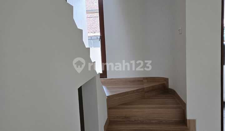 Dijual Cepat Rumah Minimalis Bagus di Sayap Pajajaran Bandung