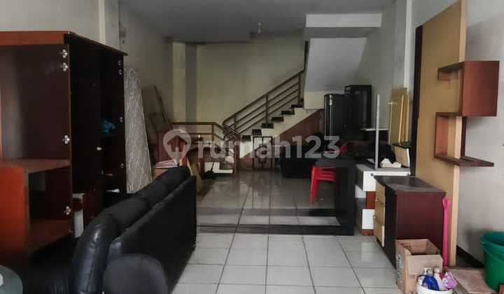 For Sale: Quick Sale Business Shop in Paskal Hyper Square Bandung