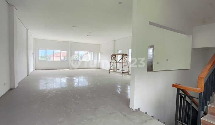 For Rent: Nice Strategic Shophouse, Suitable for Business in BKR Bandung